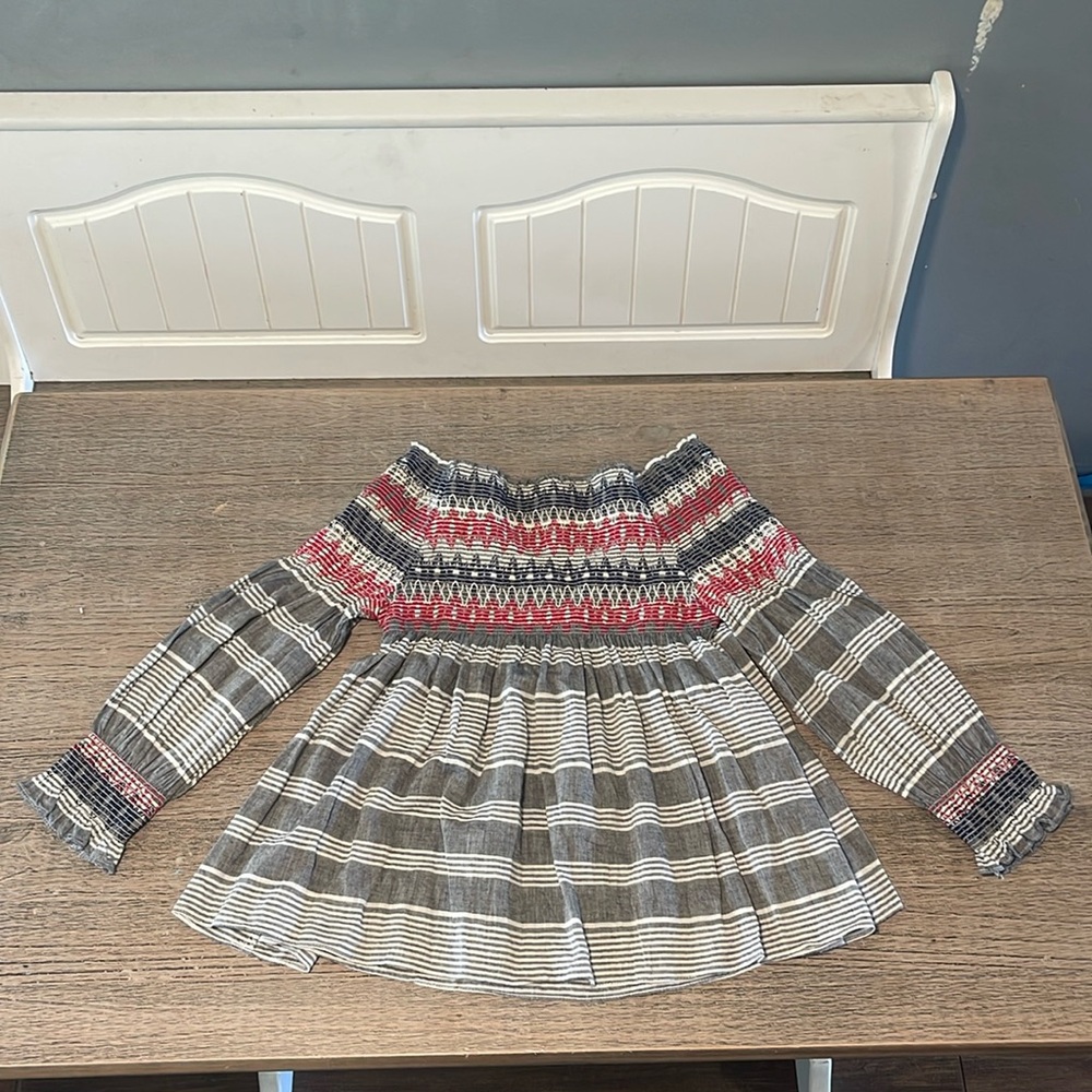 THML Off‎ Shoulder Boho Top Size M
